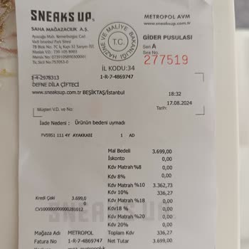 Yeni Alınan Nike Ayakkabıda Kısa Sürede Deformasyon Ve Mağaza İlgisizliği