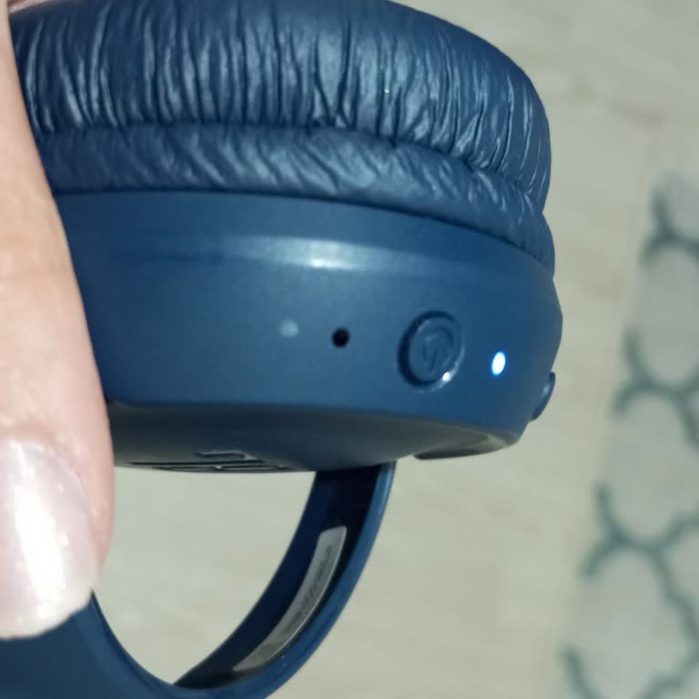 JBL 510BT Kulaklıkta Tuş Arızası: Kendi Kendine Bozuldu