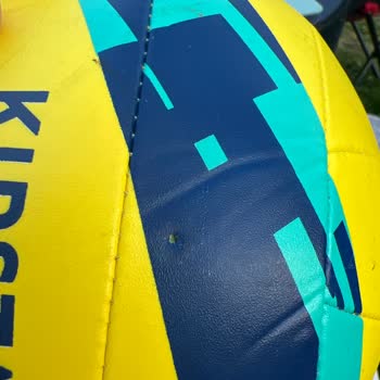 Kısa Sürede Patlayan Top İçin Garanti Ve Değişim Talebi