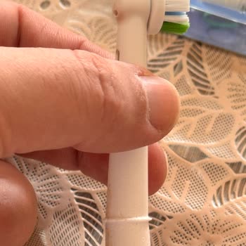 Oral-B Cepillo, cabezales con manchas y defecto de higiene en Amazon