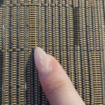 Protez Tırnaklar Kısa Sürede Bozuldu, Kaba Tavır Ve Ek Ücret Talebiyle Karşılaştım