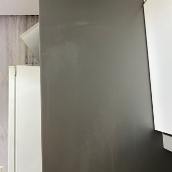 Temizlik Ürünü Dolaplarda Renk Açılmasına Sebep Oldu