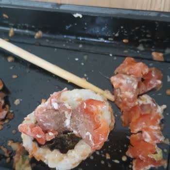 Migros Hemen'den Aldığım Sushi Bayat Ve Bozuk Çıktı, İade Talebime Dönüş Yapılmadı