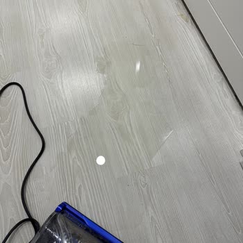 Yeni Alınan Halı Ve Koltuk Yıkama Makinesi Su Sızdırıyor, Temizlik Yapmıyor