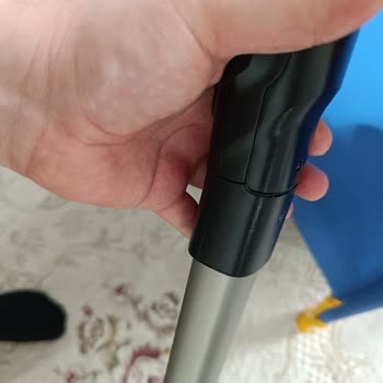 Philips 8000 Serisi Dik Süpürgede Bağlantı Yeri Sorunu Ve Kullanıcı Şikayetleri