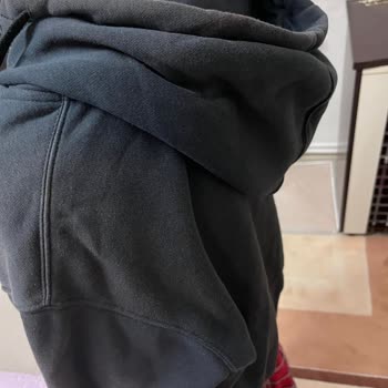 Nike Mağazasından Alınan Çocuk Sweat Kısa Sürede Renk Soldu Ve İade Reddedildi