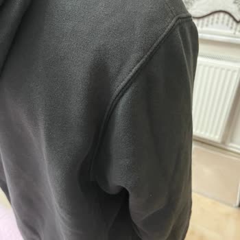 Nike Mağazasından Alınan Çocuk Sweat Kısa Sürede Renk Soldu Ve İade Reddedildi