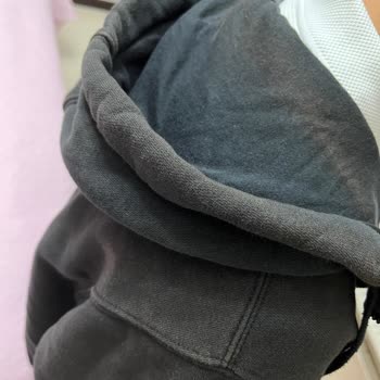 Nike Mağazasından Alınan Çocuk Sweat Kısa Sürede Renk Soldu Ve İade Reddedildi