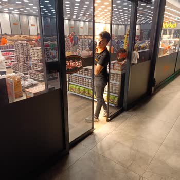 Çitlekçi Mağazasında Kapanış Saatinde Müşteriyle Olumsuz İletişim