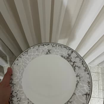 Güral Porselen Yemek Takımının Desenleri İlk Yıkamada Silindi