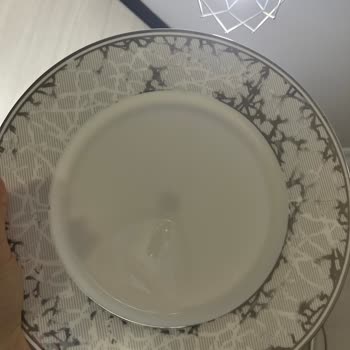 Güral Porselen Yemek Takımının Desenleri İlk Yıkamada Silindi