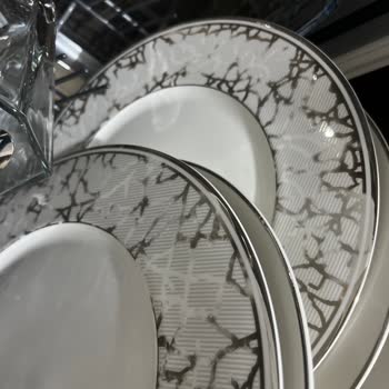 Güral Porselen Yemek Takımının Desenleri İlk Yıkamada Silindi