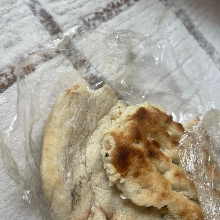 Siparişimde Ekmekten Böcek Çıktı