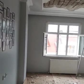 Çevre Ve Şehircilik Bakanlığı Deprem Sonrası Hasarlı Evde Can Güvenliğimiz Yok!