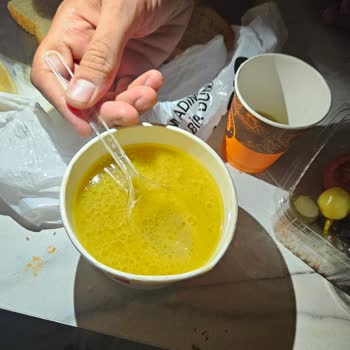 Siparişim Beklentilerimi Karşılamadı Ve Hizmetten Memnun Kalmadım