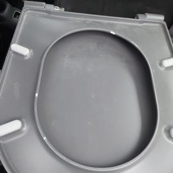 Klozet Boyası Tekrar Attı, Değişim Talebim Reddedildi