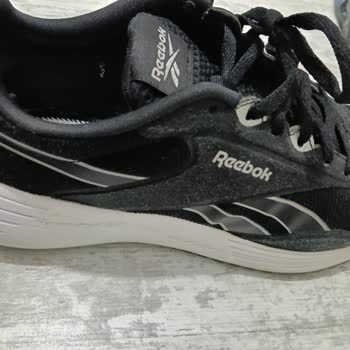 Reebok Ayakkabı 4 Ayda Delindi Değişim Ya Da İade Talebim Reddedildi