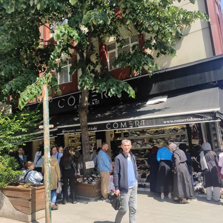 Mağaza Personelinin Saygısız Ve Küçümseyici Davranışı Nedeniyle Mağazadan Kovulma