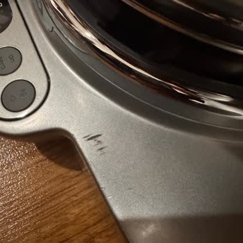 Teşhir Ürünü Yerine Defolu Ürün Gönderildi, Personel İlgisizliği Yaşadım