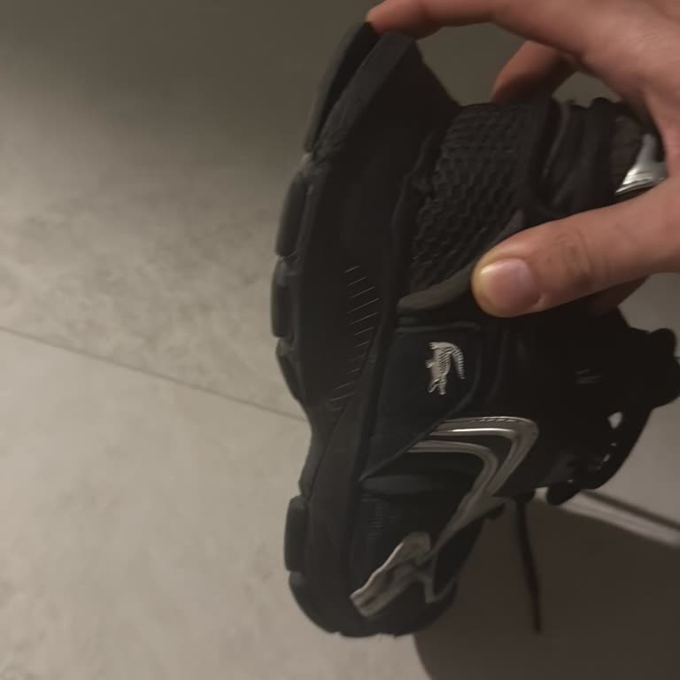 Faturasız İşlem Yapılmaması Nedeniyle Garanti Hakkımın Kaybolması Ve Mağaza Çalışanının İlgisizliği