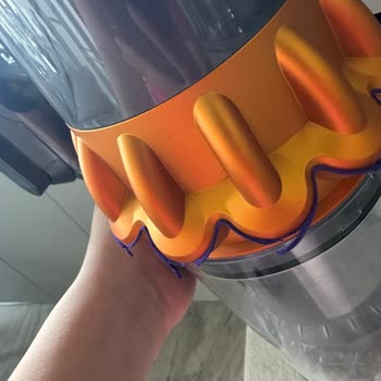 Dyson V15 Süpürge Çekim Gücü Kaybı Ve Mağaza İlgisizliği