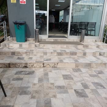 Engelli Hastalar İçin Yetersiz Erişim Ve Koruma Sorunu