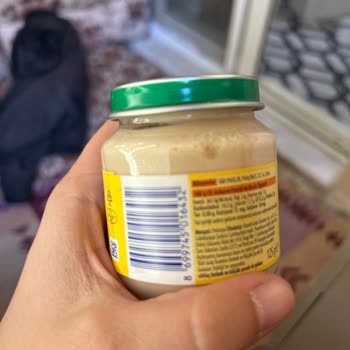 Bebelac Sütlaçta Garip Topaklanmalar Ve Kötü Koku Nedeniyle Bebeğim Kustu