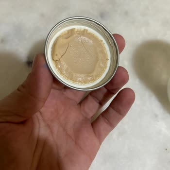 Bebelac Sütlaçta Garip Topaklanmalar Ve Kötü Koku Nedeniyle Bebeğim Kustu