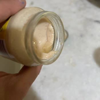 Bebelac Sütlaçta Garip Topaklanmalar Ve Kötü Koku Nedeniyle Bebeğim Kustu