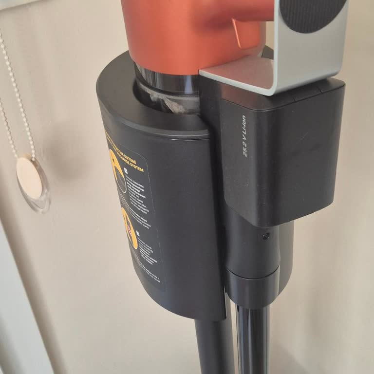 Şarjı Çok Kısa Sürede Biten Süpürgeyle Temizlik Mümkün Olmuyor