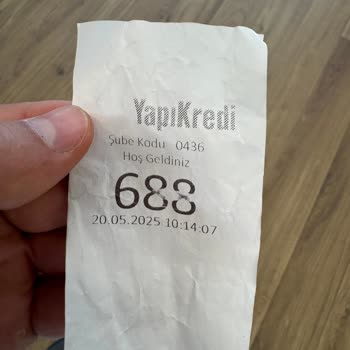 Şubede Uzun Süre Beklemek Zorunda Kalmak