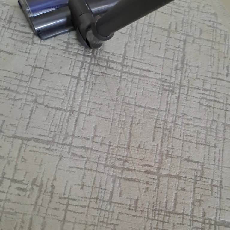 Dyson V15 Süpürge Başlığı Parke Ve Fayansları Çiziyor, Sorun Çözülmüyor