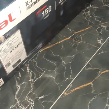 Süpürge Sürekli Duruyor Ve Toz Haznesi Tam Oturmuyor