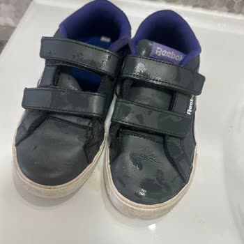 Reebok Ayakkabı İlk Kullanımda Dağıldı, Paramız Çöpe Gitti