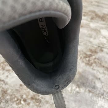 Yüksek Fiyatlı Ayakkabı İki Günde Yırtıldı Değişim Reddedildi