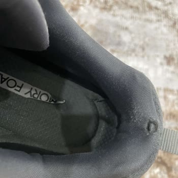 Yüksek Fiyatlı Ayakkabı İki Günde Yırtıldı Değişim Reddedildi