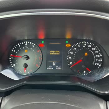 Renault Clio'da Motor Hasar Riski Uyarısı Ve Çözüm Belirsizliği Güvensizlik Yaratıyor