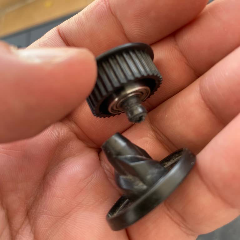 Philips Dikey Süpürge Başlık Dişlisi Kırıldı, Yedek Parça Ve Müşteri Hizmetleri Sorunu