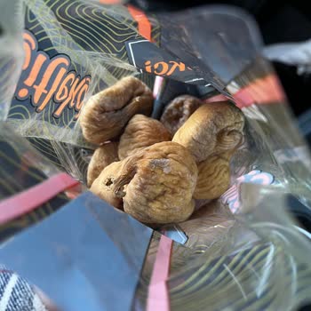 Kurutulmuş Dağ İncirinden Kurt Çıktı: Çitlekçi Mağazasına Yakışmadı