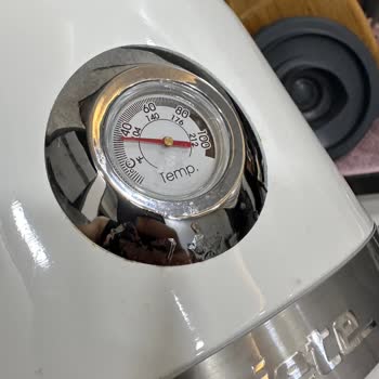 Я приобрёл Ariete Moderna Kettle 1.7L – появились пузырьки и дефекты покрытия