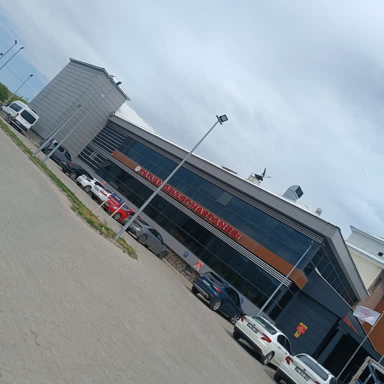 Randevu Karışıklığı Ve Sekreterlerin İlgisizliği Mağduriyet Yarattı