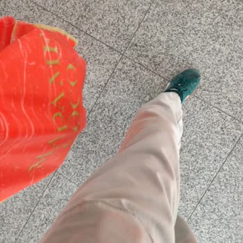 Madame Coco Poşetinin Pantolonumu Boyaması Sonucu Yaşadığım Mağduriyet