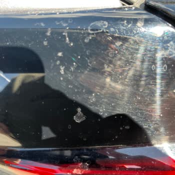 Yeni Aracın Stop Lambalarında Çatlama Ve Yetersiz Bayi Desteği