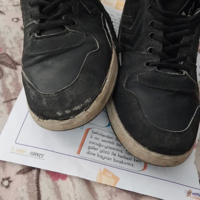 Hummel Ayakkabıda Erken Çatlama Ve Garanti Süresi Sorunu