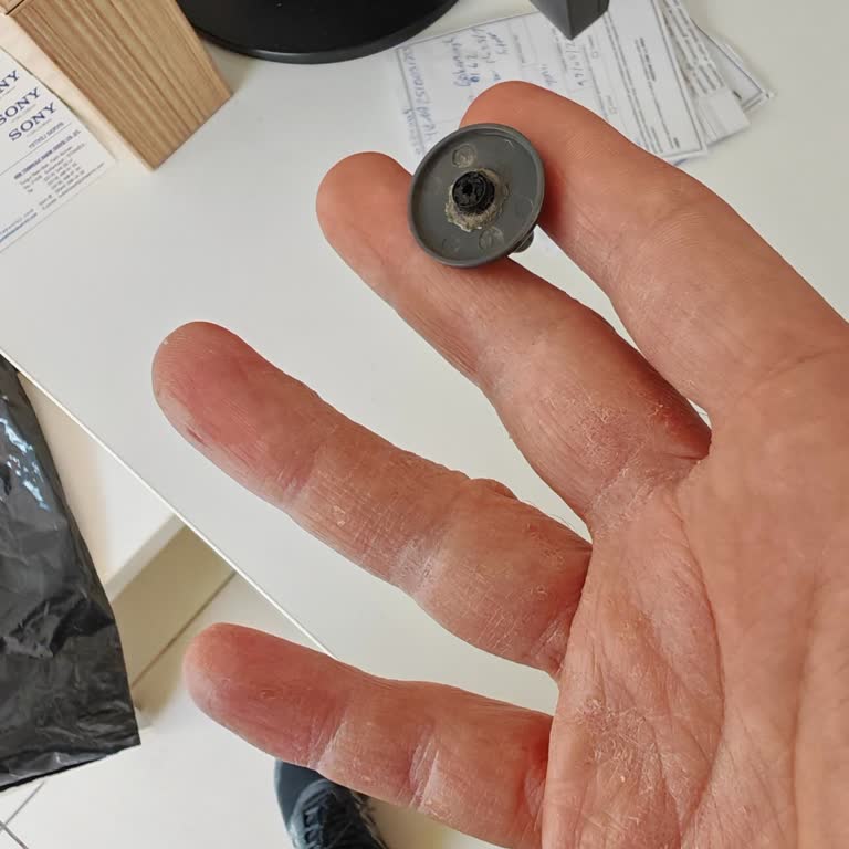 Philips Aquatrio 9000 Kronik Arızası Garanti Dışı Bırakıldı, Yüksek Ücret Talep Edildi