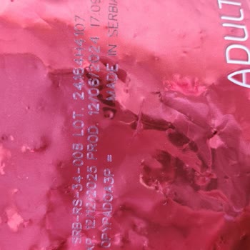 Farmina ND Cat Food Smelled Sour and Caused Hair Loss