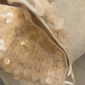 Divanni Atelier'den Farklı Gelen Ürün ve Geç Teslimat Sorunu