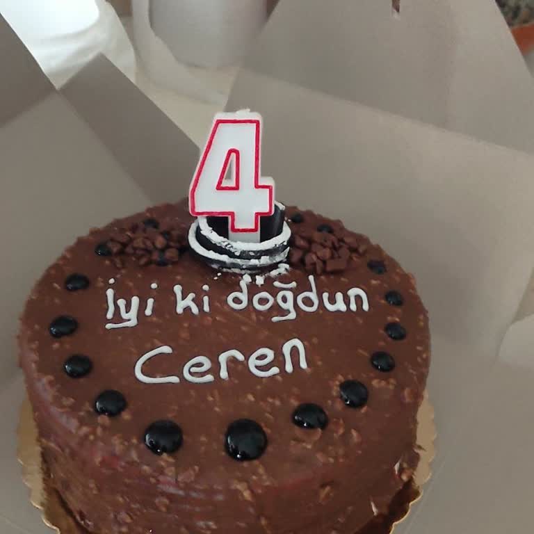 City Gros'tan Aldığım Doğum Günü Pastası Ve Ürünler Bayat Çıktı, Hizmet Kötüydü