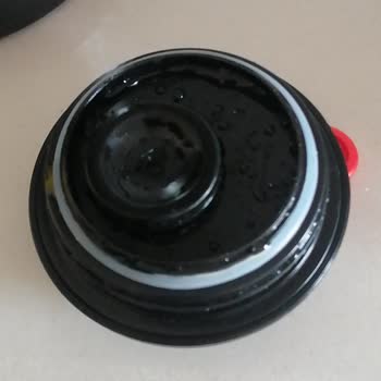 Penguen Termos Beklentileri Karşılamadı, Sıcaklığı Korumuyor Ve Sızdırıyor