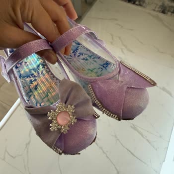 Le Mabelle Kızımın Doğum Gününde Giyilen Kostüm Kısa Sürede Kullanılamaz Hale Geldi